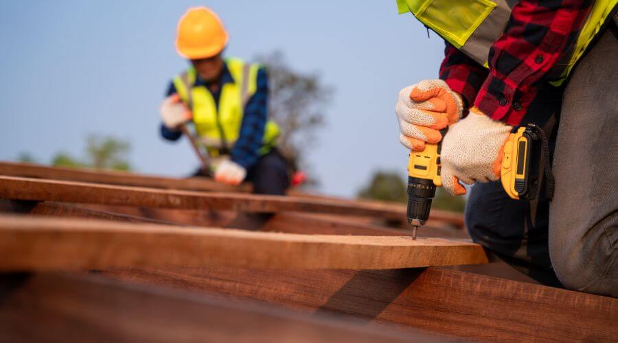 Professional Flat Roofing Installation in Kenedy, TX